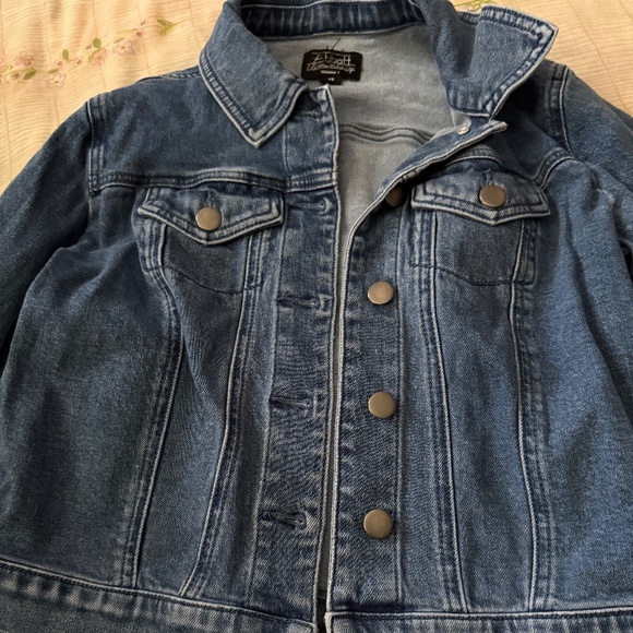 Denim - Picture 2 of 5